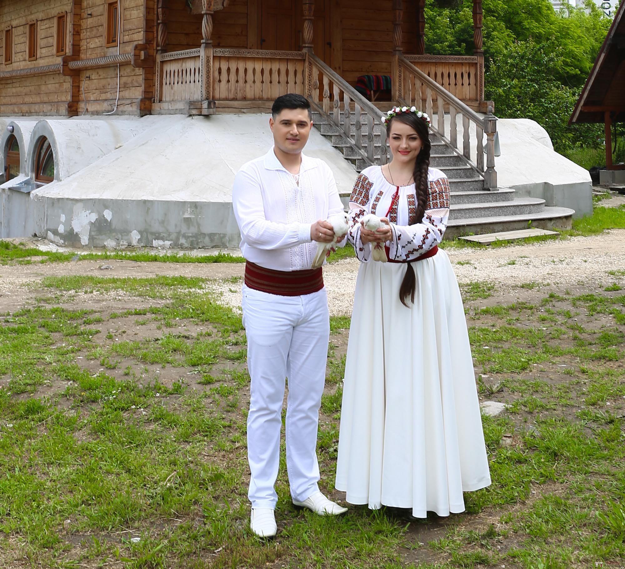 Povești Nunți Tradiționale - Luciana Spînu și Ieșeanu Dorin. Nuntă în Mereni, Republica Moldova. 12