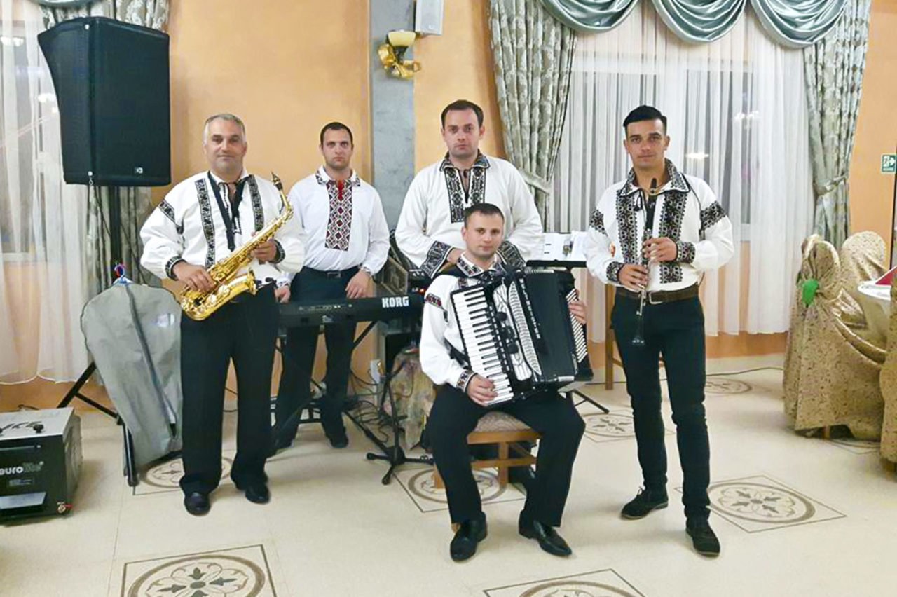 Muzică - Formația Roua Bucovinei