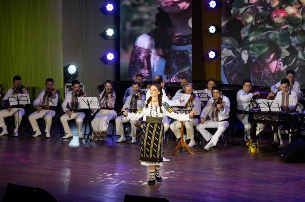 Muzică - Simona Mazăre
